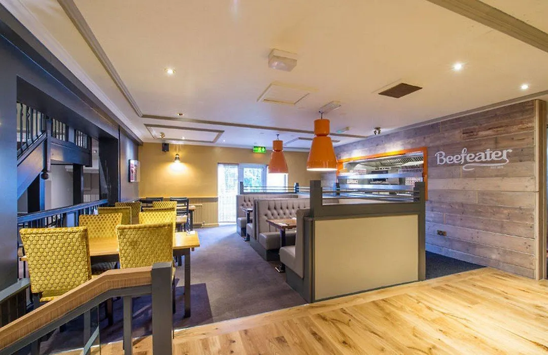 Premier Inn Cardiff West-1